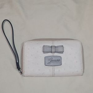 Guess wallet